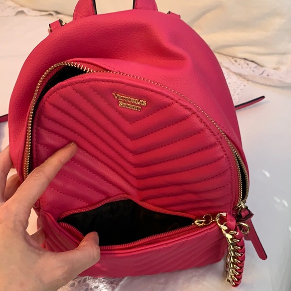 victoria secret mini backpack keychain